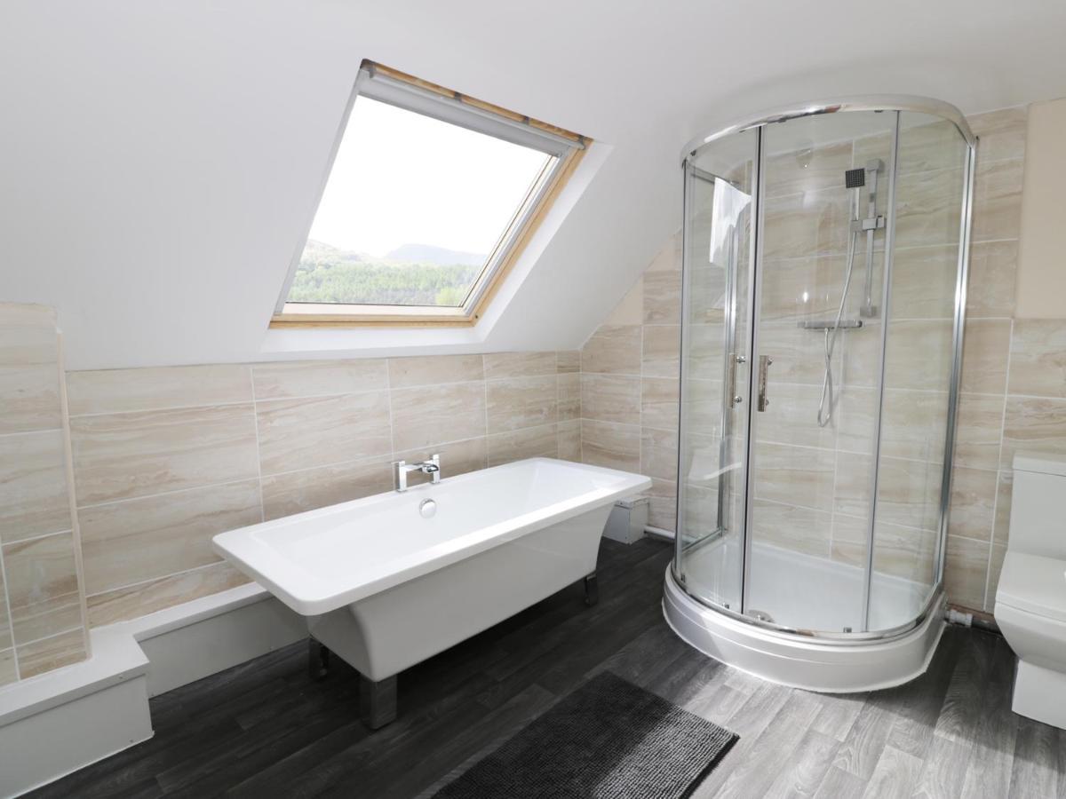 Station Apartment Llanberis Bagian luar foto